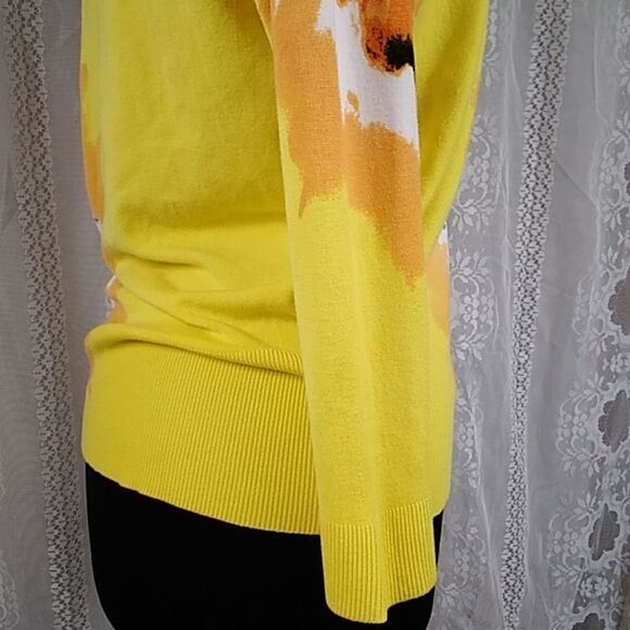 Nue Options Sunshine Yellow Floral Women Sweater Size L - Picture 8 of 16